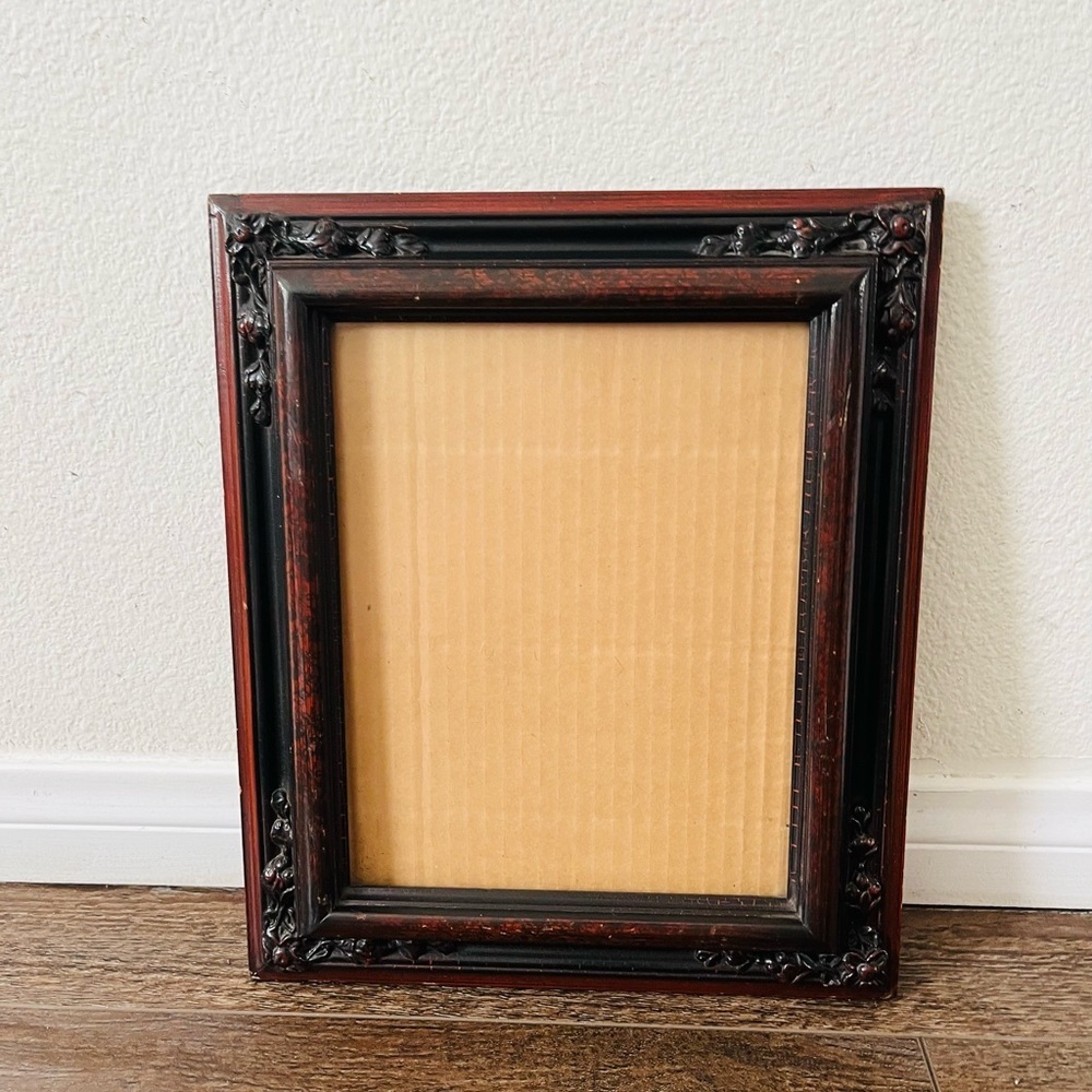 Vintage-Style Wood Picture Frame in Dark Cherry and Black 11/13 Inch